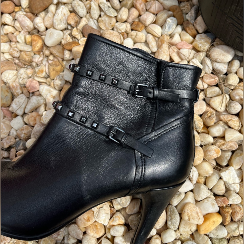 Ecco Ankle Boots View 4